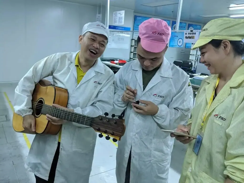 A guitar in the production line (necessary to test our tuner feature). A first time for our contract manufacturer!